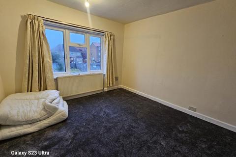 3 bedroom semi-detached house for sale, Basildene Road,  Hounslow, TW4