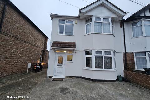 3 bedroom semi-detached house for sale, Basildene Road,  Hounslow, TW4