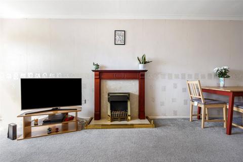 84 Brook Way, Lancing, BN15 8DH