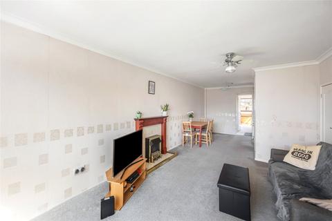 84 Brook Way, Lancing, BN15 8DH