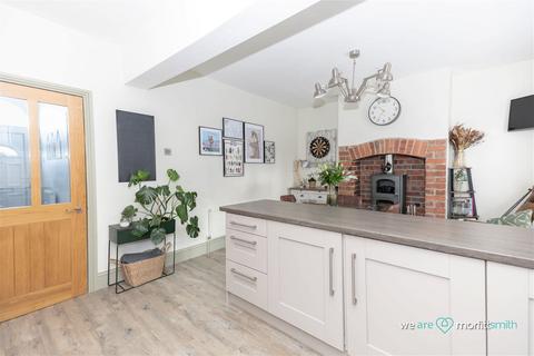 42 Charles Ashmore Road, Sheffield, S8 8GJ