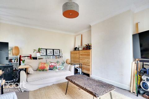 16 Windsor Drive, Dartford, DA1 3HN