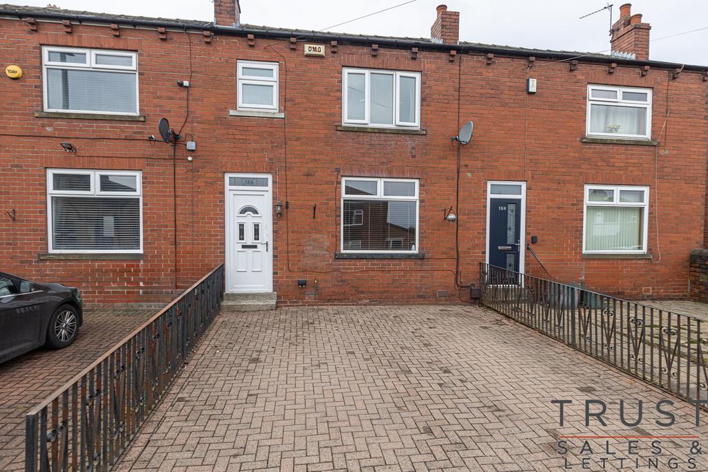 Hanging Heaton, Batley WF17 3 bed terraced house for sale £175,000