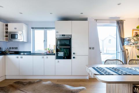 10 Bradfords Quay, Wadebridge, PL27 6QQ