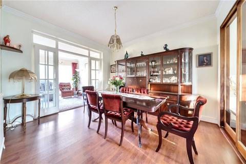 26b Castlebar Park, London, W5 1BX