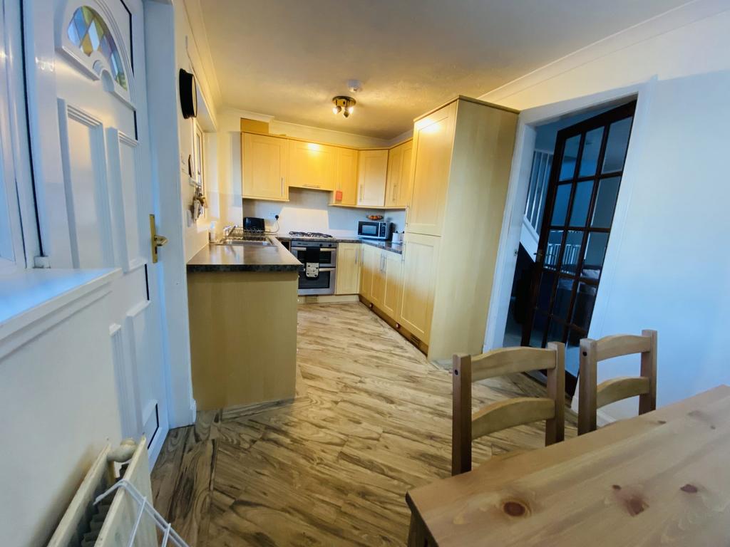 15 Mc Leod Court, Heathall, Dumfries, DG1 3 RT - Bra