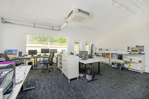 Office to rent, Rear Office, Church Road, Barnes, SW13