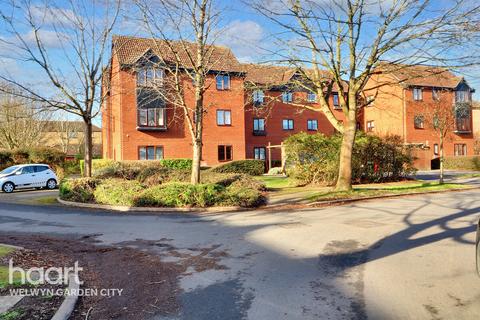 2 bedroom flat for sale, Tempsford, Welwyn Garden City