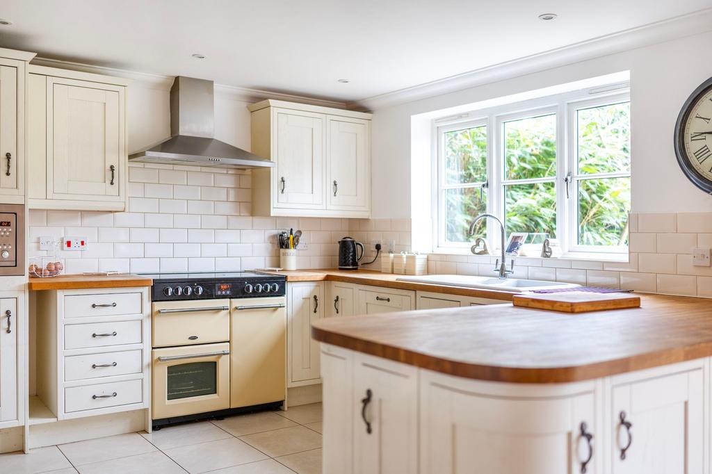 Thrigby Road, Filby 5 bed detached house for sale £675,000