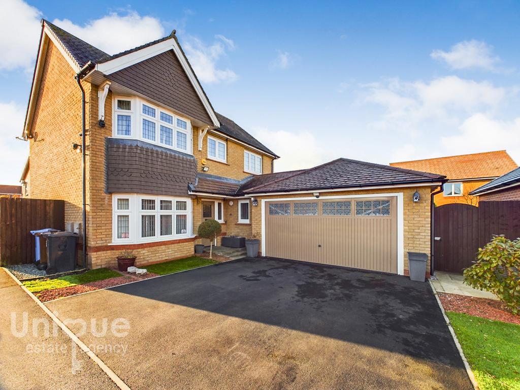 Redwood Drive, Blackpool, FY4 4 bed detached house for sale £375,000