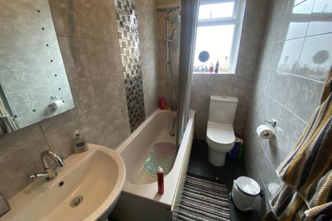 257 Denton Lane, Chadderton, Oldham, OL9 9DG