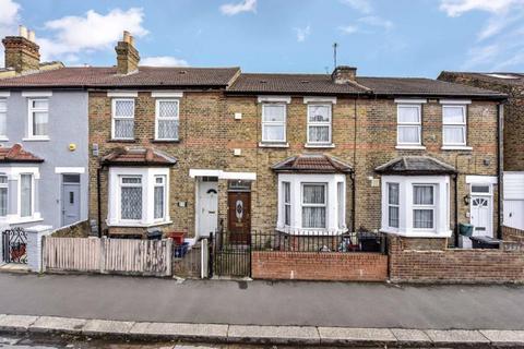 Studio to rent, Clare Road, Hounslow, TW4 7AT
