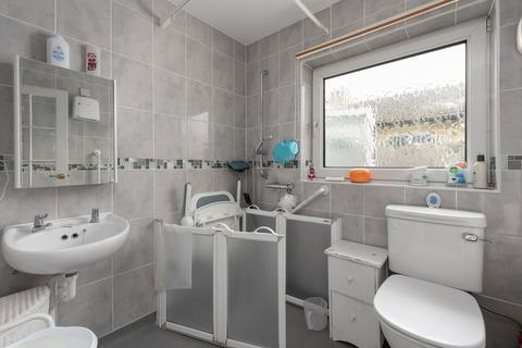 2 Meadow Close, Herne Bay, CT6 6NN