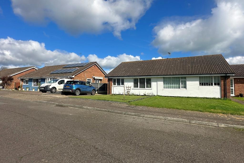 Patterson Close, Deal, CT14 2 bed bungalow for sale £339,950