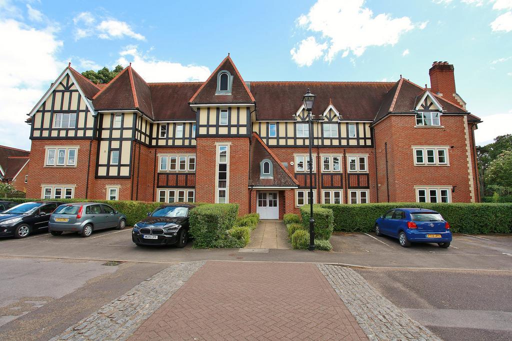 Lady Place, Sutton Courtenay, OX14 2 bed apartment for sale - £299,950