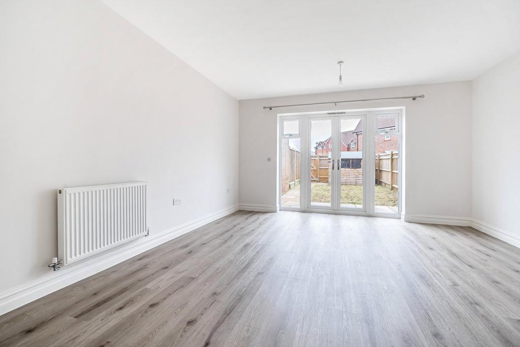 Sitting/Dining Room