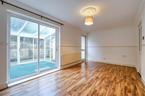 43 High Trees Close, Redditch, B98 7XJ