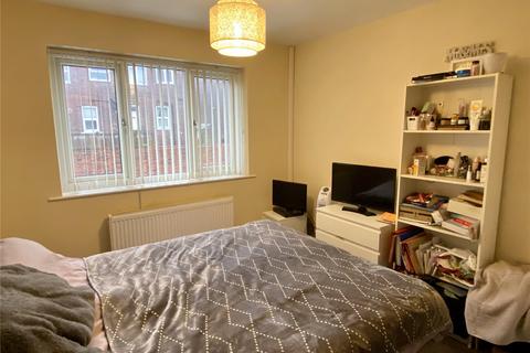 3 bedroom terraced house for sale, Knoll Close, Ossett, West Yorkshire, WF5