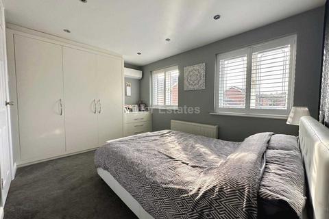 53 Brooklands Park, Laindon, Basildon, SS15 6BE