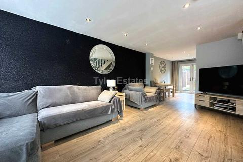 53 Brooklands Park, Laindon, Basildon, SS15 6BE