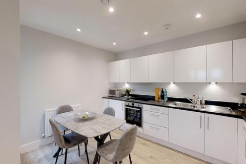 2 bedroom apartment for sale, Dominion Court, London Road, Hounslow TW3