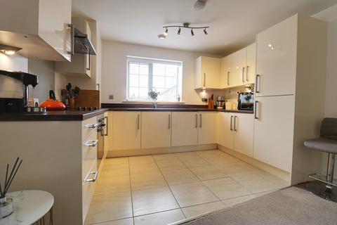 2 bedroom ground floor flat for sale, 5 Butler Close, Dudley