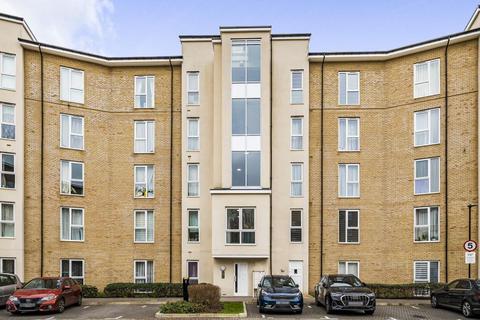 2 bedroom flat for sale, Heston,  Hounslow,  TW5