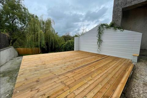 1 Arcade Terrace, Garnant, Ammanford, SA18 1LG