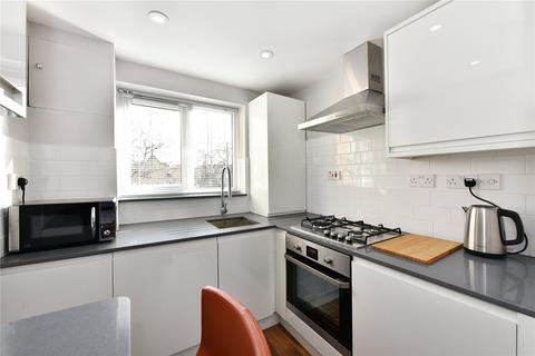 70 Waterman Way, London, E1W 2QW