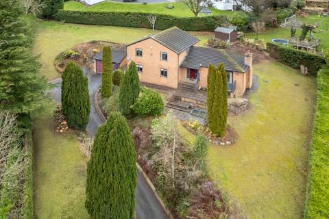 4 bedroom detached house for sale, The Vineyard, Monmouth