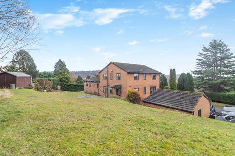 4 bedroom detached house for sale, The Vineyard, Monmouth
