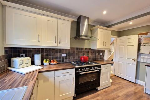 4 bedroom detached house for sale, High Bungay Road, Loddon