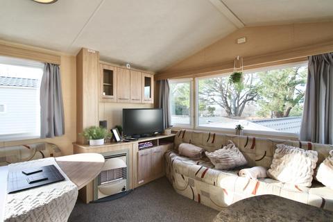 2 bedroom holiday park home for sale, Napier Road, Poole BH15
