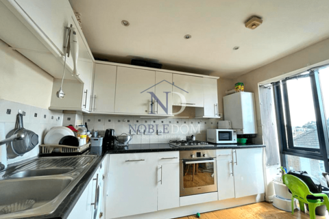 1 bedroom flat for sale, Bellview Court, TW3