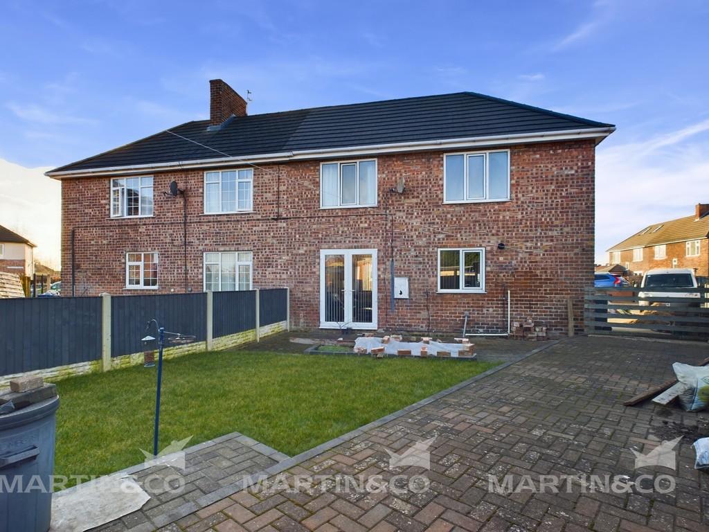 Poplar Road, Skellow 3 bed semidetached house for sale £150,000