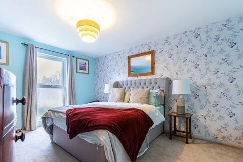 3 bedroom terraced house for sale - 19 Trinity Way, Keswick, Cumbria, CA12 4HZ