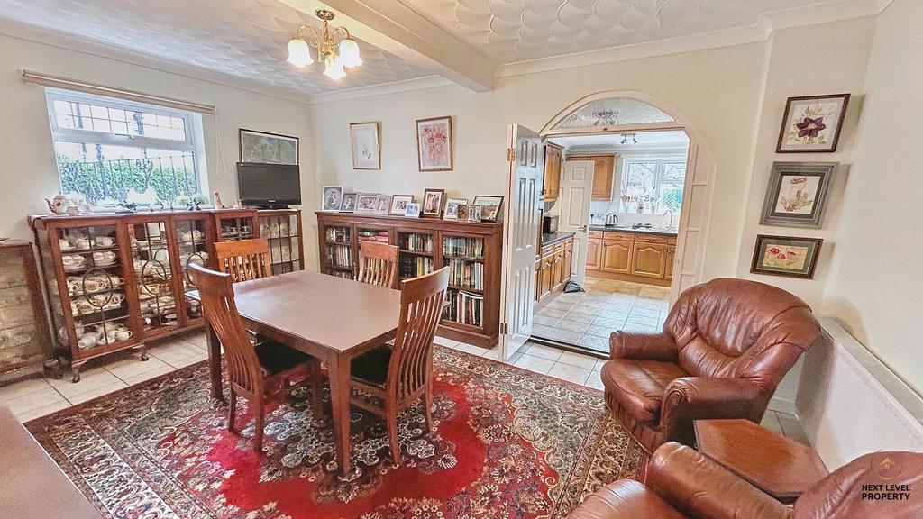 Breakfast Room