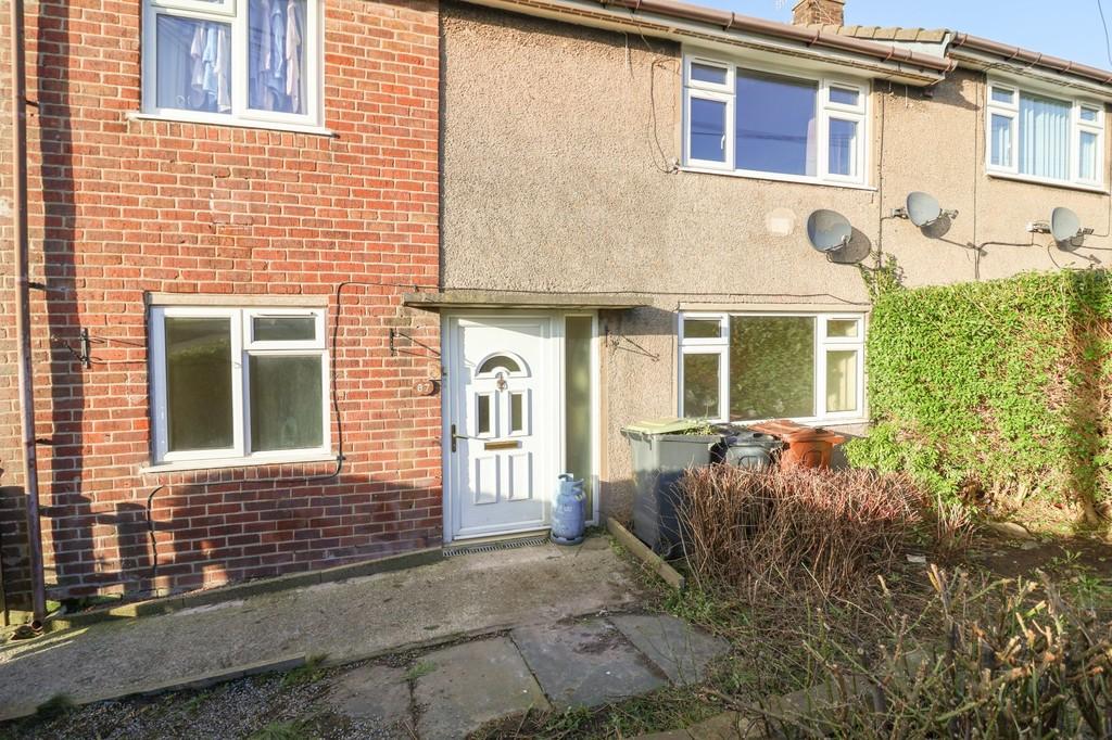 Highfield Road, Glossop SK13 2 bed ground floor flat for sale £110,000