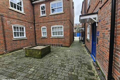 2 bedroom flat for sale - Prosperous Street, Poole BH15