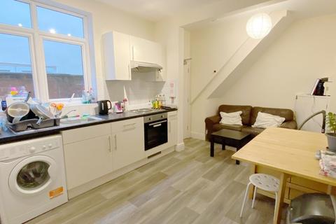 5 bedroom terraced house for sale, Telephone Road, Southsea