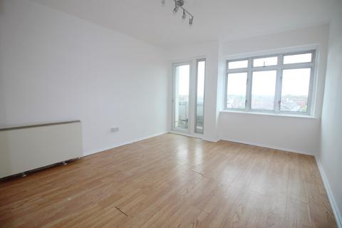 2 bedroom flat for sale, Embassy Court, Southsea