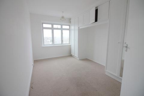 2 bedroom flat for sale, Embassy Court, Southsea