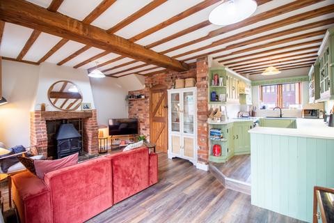 Orchard House, 2, Shurnock Barns Salt Way, Feckenham, Redditch, B96 6JT