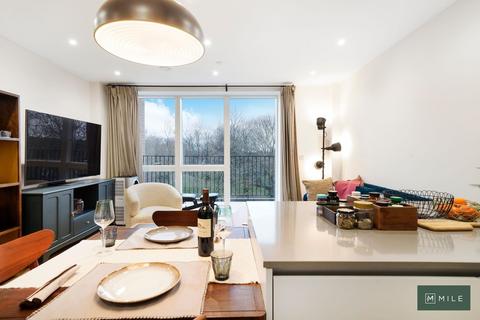 Third Avenue, North Ken, W10