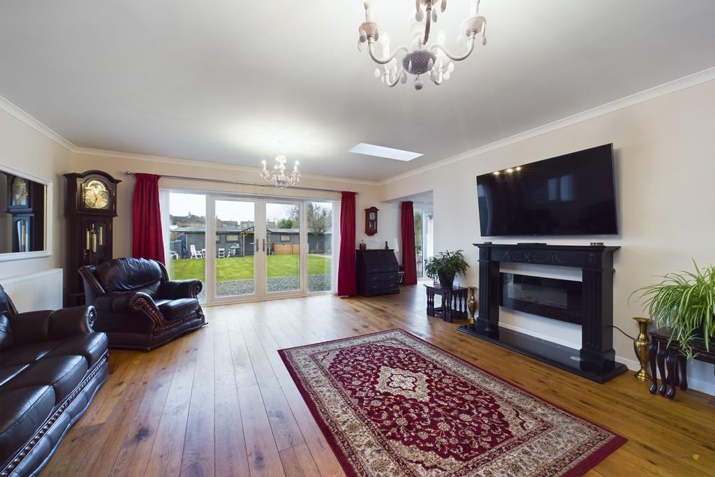 Henhurst Hill, BurtononTrent 3 bed detached bungalow for sale £450,000