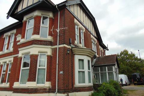 Studio to rent, Portswood Road, Southampton