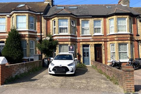 4 bedroom terraced house for sale, Tivoli Road, Margate