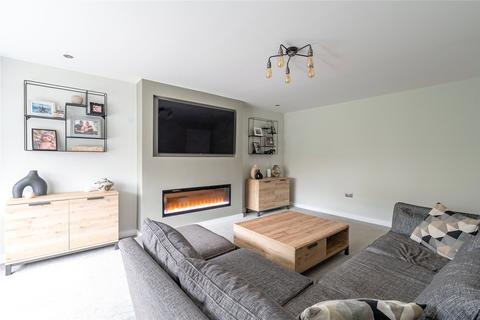 4 bedroom semi-detached house for sale - Garth End, Collingham, LS22
