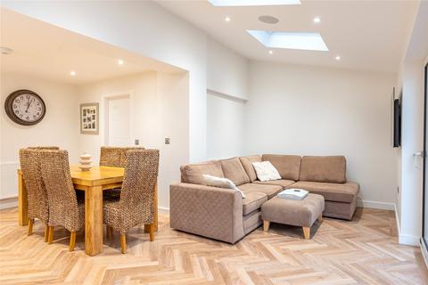3 Garth End, Collingham, Wetherby, LS22 5BH