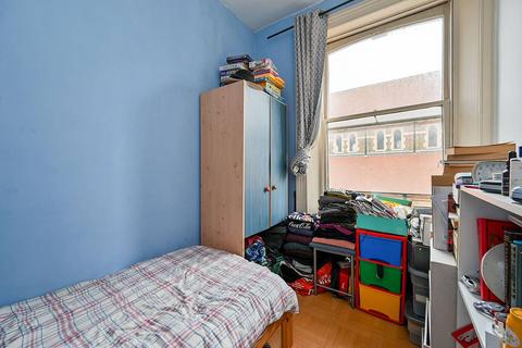 2 bedroom flat for sale, Minford Gardens, Brook Green, London, W14